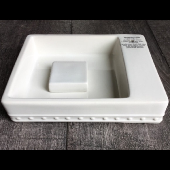 Nora Fleming Dining Nora Fleming Retired Napkin Holder Candy Dish